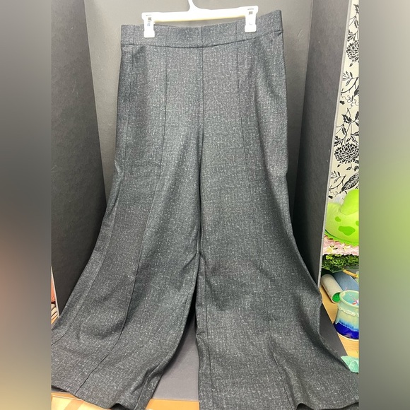 Jones & Co dark gray wide leg pants, XL, worn once, really beautiful and elegant - Picture 2 of 6